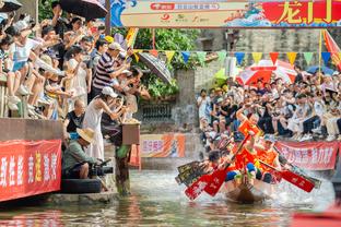 天壤之别！76人首节三分11中1 鹈鹕三分9中5领先多达21分